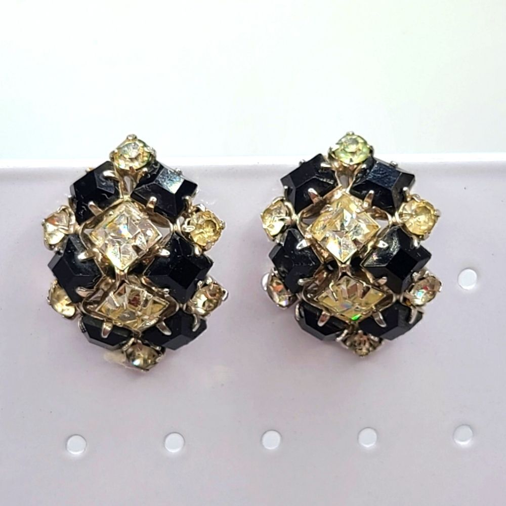 Vintage rhinestone clip on earrings,  black and clear silvertone